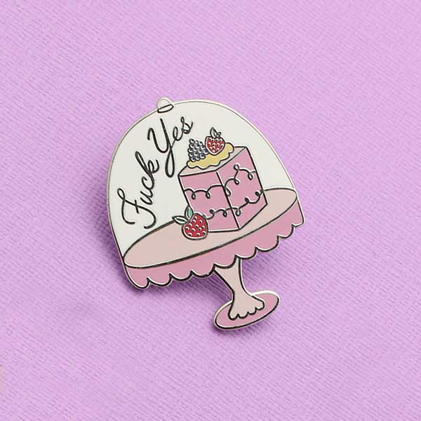 PunkyPins's tweet photo. Cake for breakfast?! 🍰
🛒 https://t.co/WeI06kIrdQ
#CakeForBreakfast #BuffetQueen #FeedMeCake #EnamelPins https://t.co/48UfCrcatl