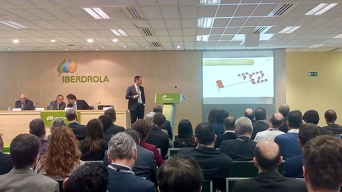 Our project coordinator Roberto González Sainz-Maia (<a href="/iberdrola/">Iberdrola</a>) is presenting an overview about <a href="/UPGRID_project/">UPGRID Project</a>. <a href="/H2020EE/">lolly</a> #SmartGrid