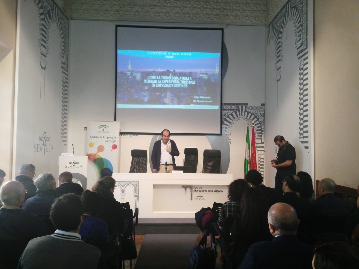 cadesevilla's tweet photo. Iñigo Valenzuela CEO &amp; Founder en Smartvel @gosmartvel, nos cuenta “Como la tecnología ayuda a mejorar la experiencia #turística en #empresas y destinos” #TB18 @aemprende @EconomiaAND#Turismo https://t.co/zsA7Uydl5k