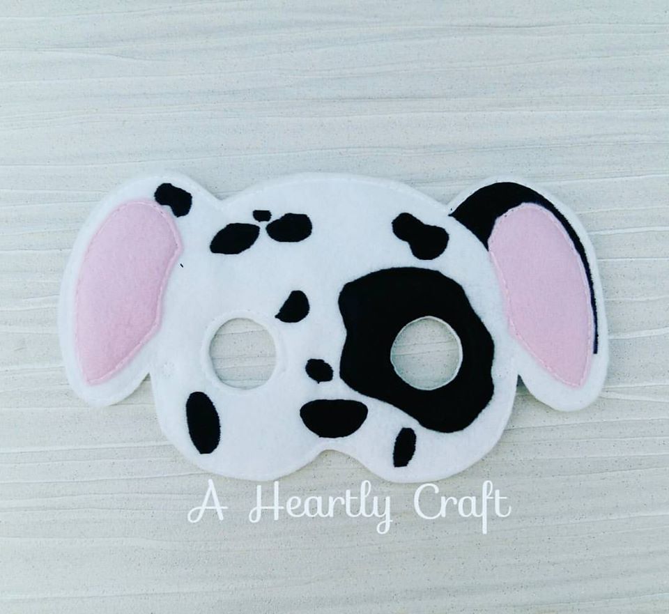 AHeartlyCraft's tweet photo. Dalmatian Felt Masks @AHeartlyCraft https://t.co/KUr3j0b2vs #YearOfTheDog #YearoftheDog2018 #dog #mask #felt #costumemask #handmade #WorldBookDay2018 #onlinestore #OnlineBusiness #SmallBizHour #etsyshop #etsyfinds #craftyworld #etsyuksellers #makehour #fab3 #stitchandshare https://t.co/vwpMVDN78U