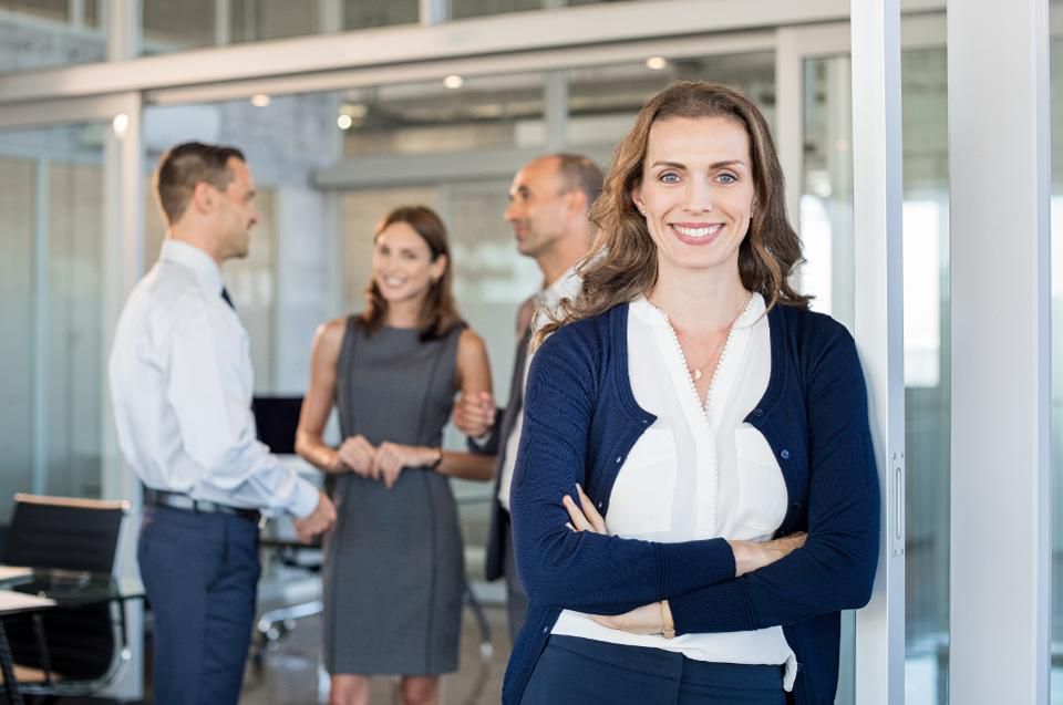 AusBrian's tweet image. #6ways to command the #meeting room without saying a word: on.forbes.com/6018DPt1e  #meetings #leadership #interpersonalskills #psychology #Influencers