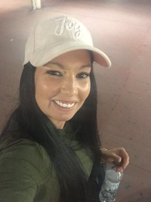 Halbzeit bald ist Wochenende dann wird wieder gedreht. Und was habt ihr geplant ?   #party #pitlane #sweet<a href="/tag/model"class="tags"><span>#model</span></a><a href="/tag/fitness"class="tags"><span>#fitness</span></a><a href="/tag/sweet"class="tags"><span>#sweet</span></a><a href="/tag/workout"class="tags"><span>#workout</span></a><a href="/tag/body"class="tags"><span>#body</span></a><a href="/tag/fit"class="tags"><span>#fit</span></a><a href="/tag/style"class="tags"><span>#style</span></a>