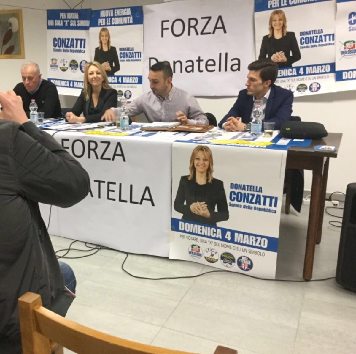 Con <a href="/DonaConzatti/">Donatella Conzatti</a> <a href="/LucaBazzanella/">Luca Bazzanella</a> #4marzo #forzaitalia #forzaitaliagiovani