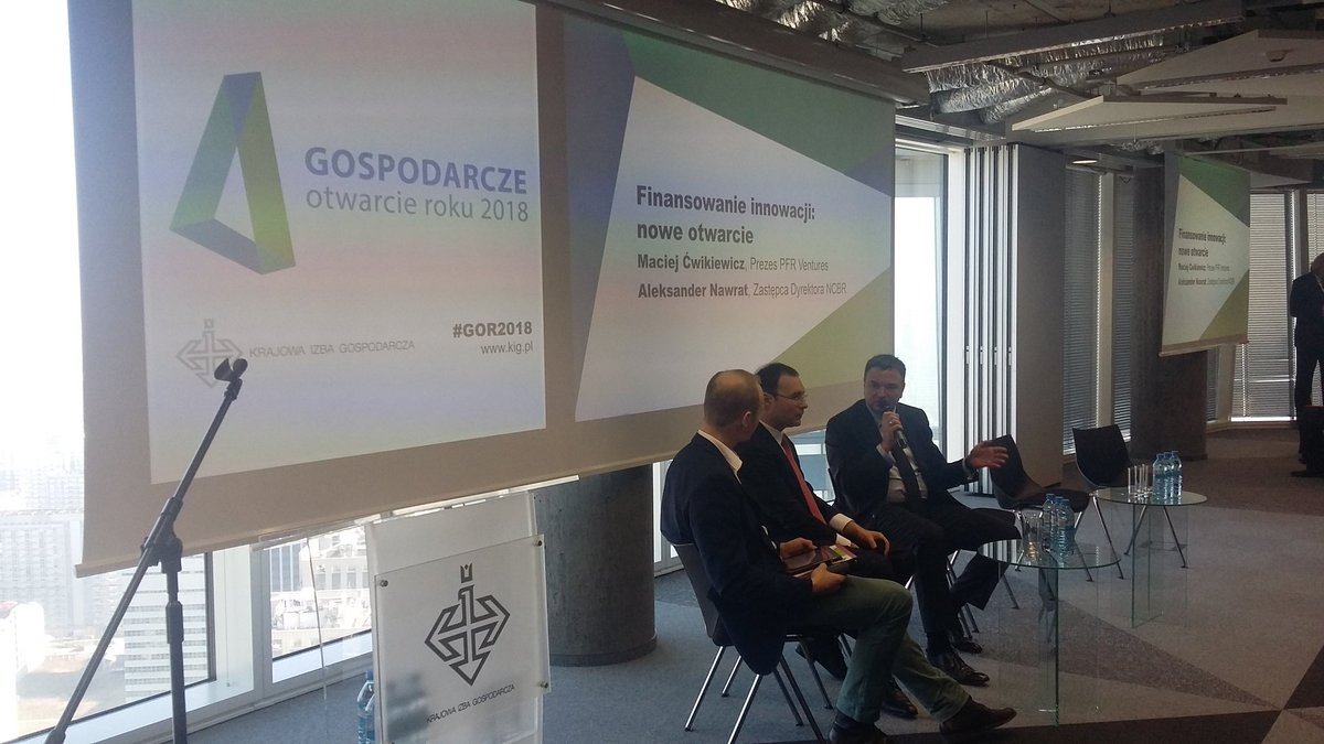 wwwkigpl's tweet photo. #GOR2018: Rozmowa wprowadzająca z udziałem Macieja Ćwiklewicza, prezesa PFR Ventures @Grupa_PFR i Aleksandra Nawrata, z-cy dyrektora @NCBR_pl. Rozmowę prowadzi Maciej Sadowski @SadMCK ze Startup Hub Poland. https://t.co/NIjjaDwBrA