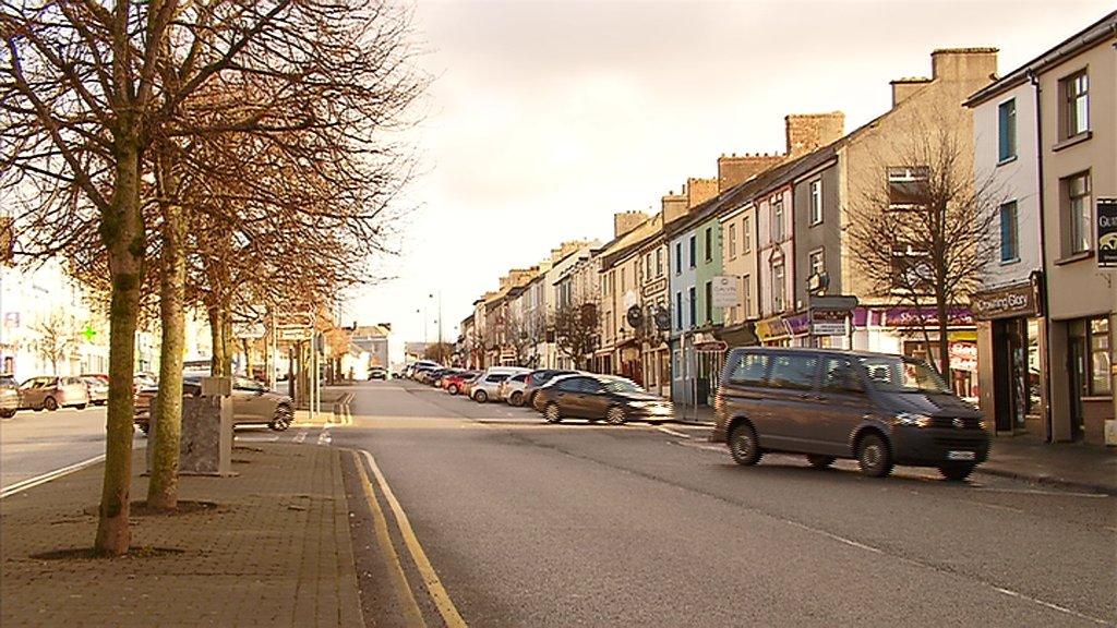 RTENationwide's tweet photo. The County Kerry market town of Castleisland is in focus on #RTENationwide tonight Wednesday 21st February on @RTEOne 7pm &amp; RTE+1 @ 8pm @radiokerry @KerryHour @ourkerry @countykerry @connect_kerry @KerryIreland2 @wildatlanticway @rte Pls RT https://t.co/aKs6Rd4wsm
