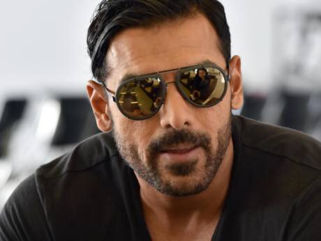 джинн абрахам. джон абрахам наваждение. джон абрахам биография. джон абрахам 2022. джон абрахам биография.