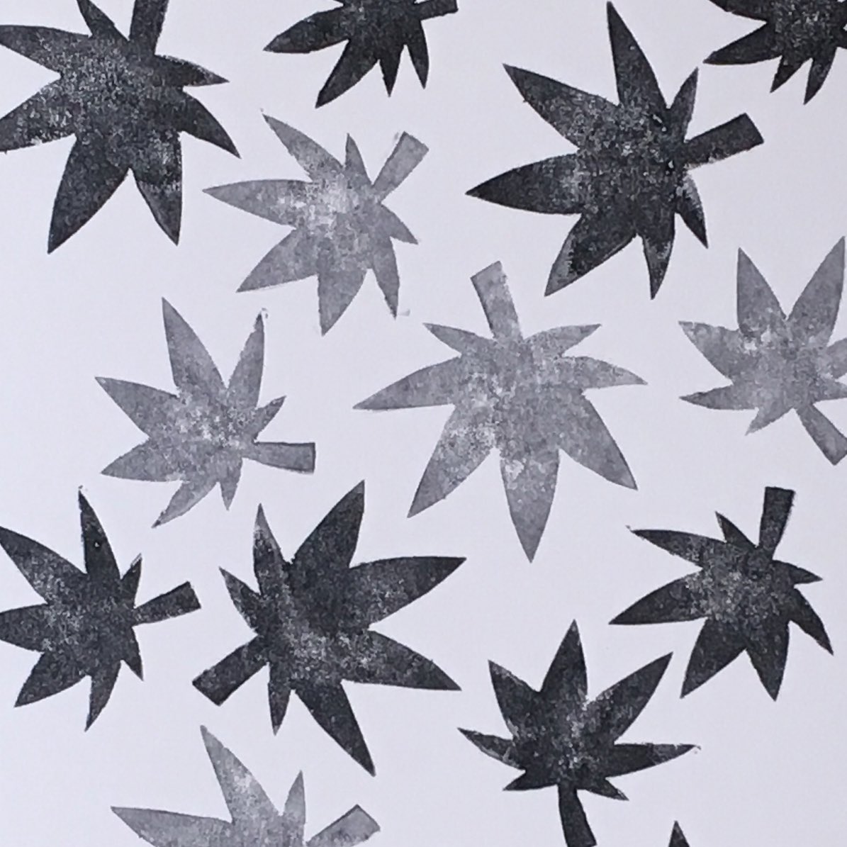 LittleKoyo's tweet photo. More new products being added to the website today. We might pop with excitement! #greetingcards #handprinted #linoprint #handmadecards https://t.co/an9SYmdSWm