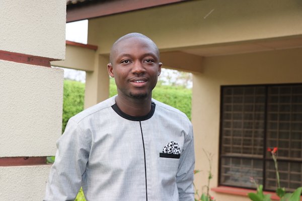 Commonwealth #PointsofLight winner <a href="/hayfordsiaw/">Hayford Siaw</a>, representing Ghana, is the founder of <a href="/streetlibrarygh/">Street Library Ghana</a>, combatting high illiteracy rates among Ghanaian #youth, helping 20,000+ children annually 🇬🇭

Full story: pointsoflight.gov.uk/ghana #ourCommonwealth <a href="/UKinGhana/">UK in Ghana 🇬🇧🇬🇭</a> <a href="/educationgovuk/">Department for Education</a>