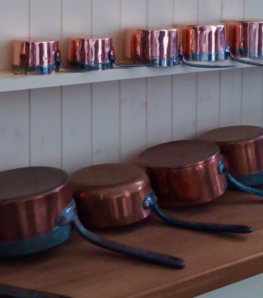 _HatfieldPark_'s tweet photo. Polishing the copper in the Victorian Kitchen in preparation for the new season... spot the difference! #springclean #newseason #copperclean #hatfield #hertfordshire #daysoutinherts #treasurehouse #opensoon #visitherts https://t.co/GsWCxD8tOH