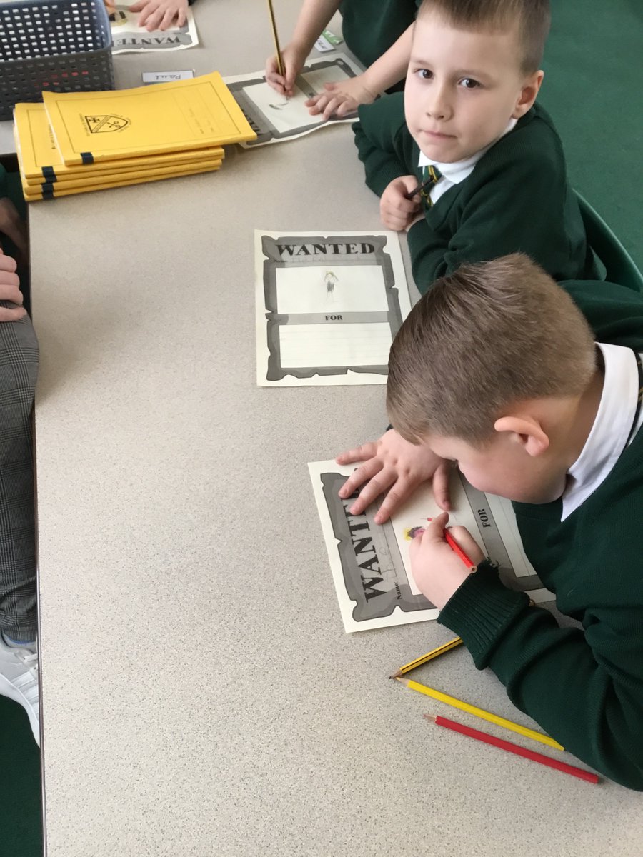 olss1tweets's tweet image. We have found a mysterious red apple in our school... Keep an eye out for the Evil Queen! Look out for our Wanted Posters around school! #SnowWhite #TraditionalTales #WantedPosters 🍎✨👸🏻