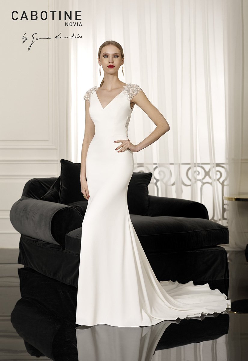 Ooze timeless, 1930s decadence with the fit-flare silhouette, deep V neckline and vintage inspired, crystal embellishments of Angers. ow.ly/wLPZ30feuGD #WeddingWednesday