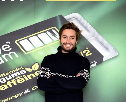 economyST tweet media