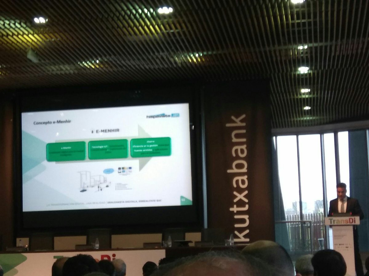 hispavistalabs's tweet photo. Enrique Mendoza, Business Developer Manager de @hispavistalabs, presentando la solución “e-Menhir, Soluciones para las ciudades" en el Foro #TransDi. #TransformaciónDigital #SmartCities #eMenhir https://t.co/IxSH5vVxuR