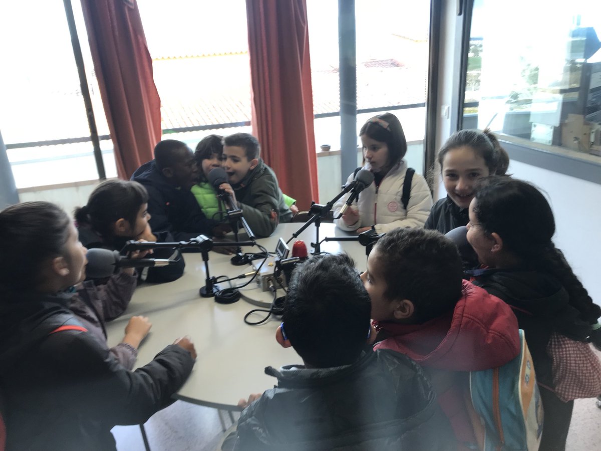 Avui ens han visitat un grup d’alumnes de lescola Puig de les Cadiretes de #Llagostera