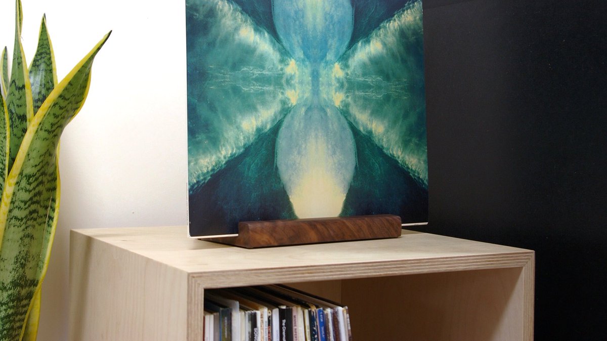 nicoledavidfurn's tweet photo. NOW ON SALE! Our Record Stands are handmade from hardwoods and show off  the record you’re currently playing in style, the perfect companion to your turntable setup. https://t.co/jpkRHwalxg #vinyl https://t.co/czfG2W8hta