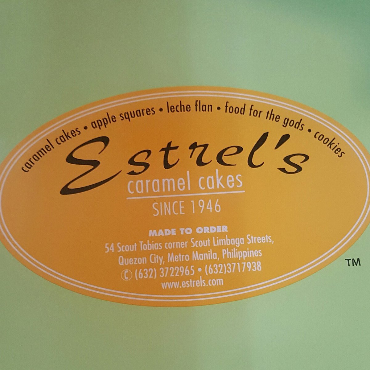 CoachPapaChen88's tweet photo. Salamat po sa cake na pang Artista... What a sweet life β€β€β€ AyLavEeeeettt πππ #Estrels https://t.co/sKvrCpuff8