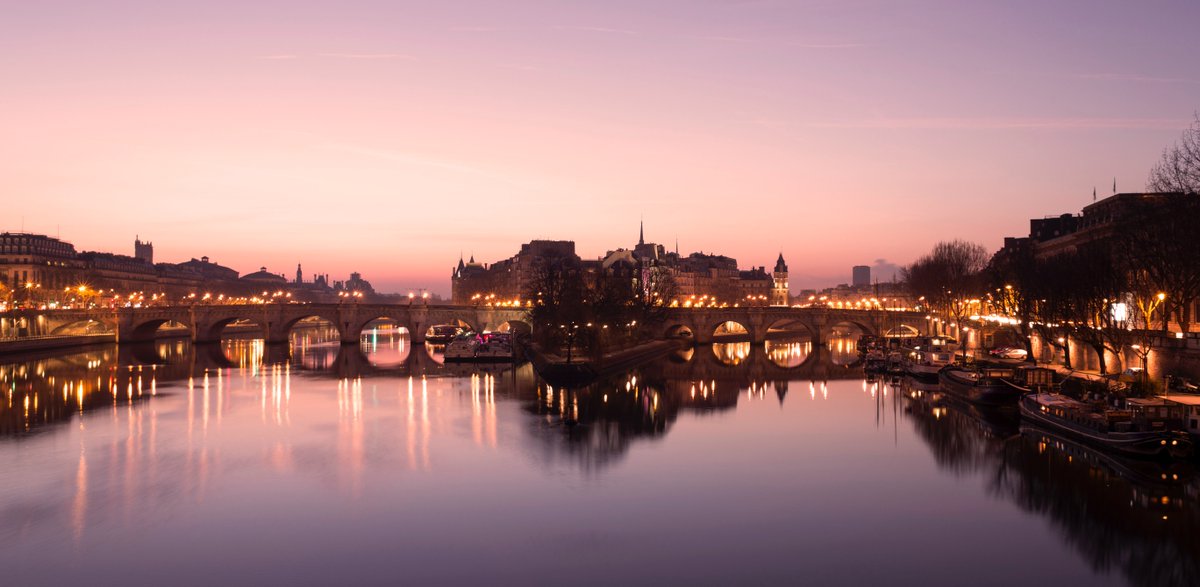 See Paris from a new perspective with our wide range of Paris tours highlighting the best of Paris for you and the family to enjoy. By boat, bus, foot or train, there's plenty to discover! https://t.co/MbI2vKCEjl https://t.co/UnQwUipQ3t