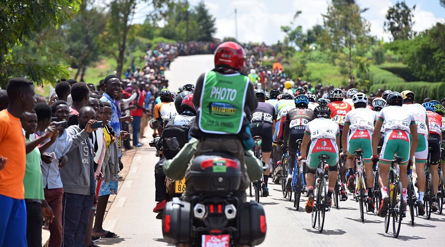 rmckigali's tweet image. Do you realize you can do the 165km from #Kisimenti to #Kivu beach in only 90min!? The only thing #YOU need is an #Indakangwa.
#Indakangwa is a six speed, 250 hp sports #bike, with 140 km/h; it is designed to handle any road in #Rwanda.
#Buy yours today: Call 0788 310 090
#GoRMC