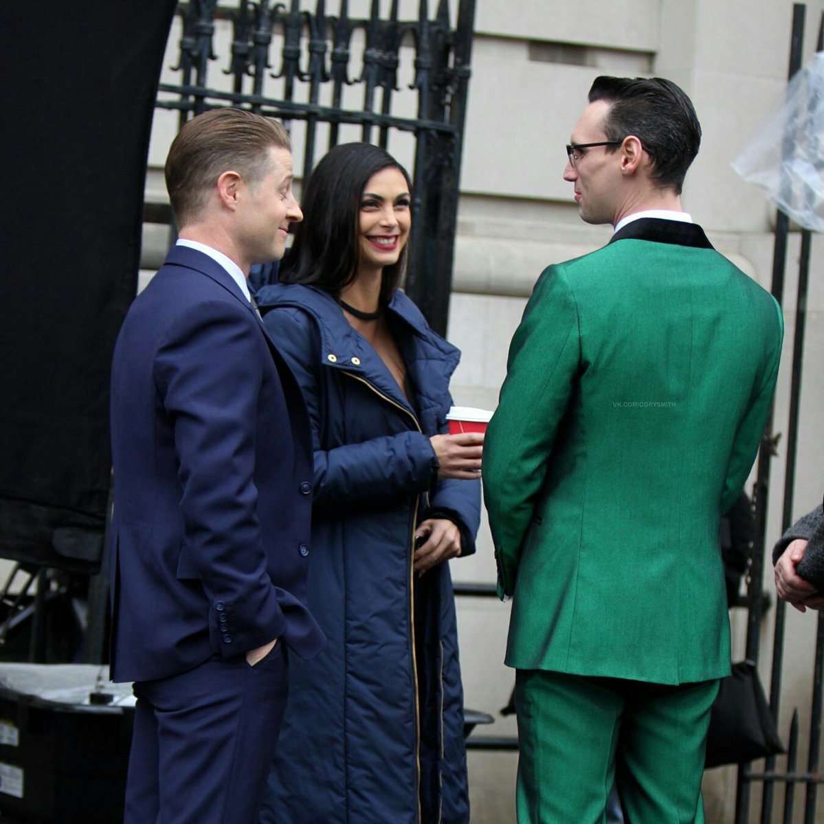 nozhi_dlya_j's tweet photo. Пошли с нами - говорили они. Будет весело - говорили они. 

#gotham https://t.co/LWqiwvHBH0