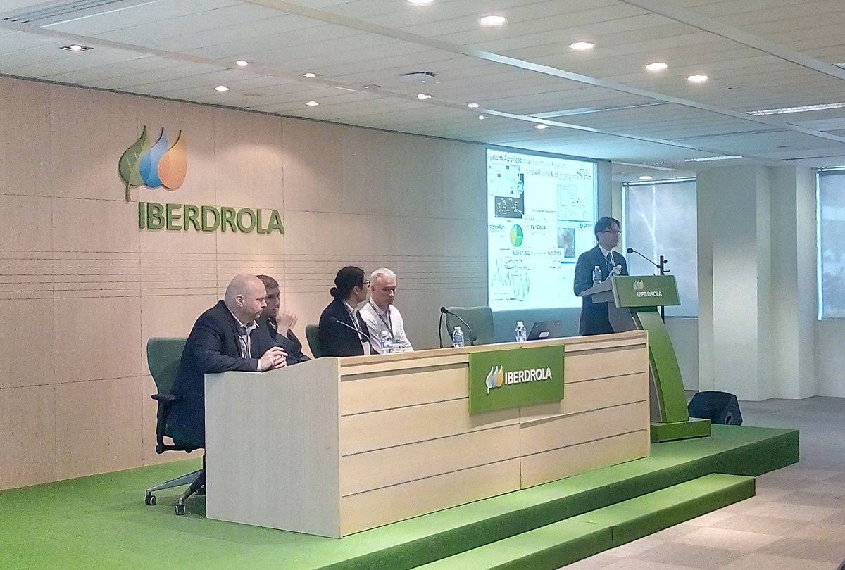 The discussion about the Swedish demo has started. Nicholas Etherden (<a href="/VattenfallGroup/">Vattenfall Group</a>) is the chair of this debate that also includes representatives from <a href="/generalelectric/">General Electric</a> , <a href="/SchneiderElec/">Schneider Electric</a> and @Powel_AS