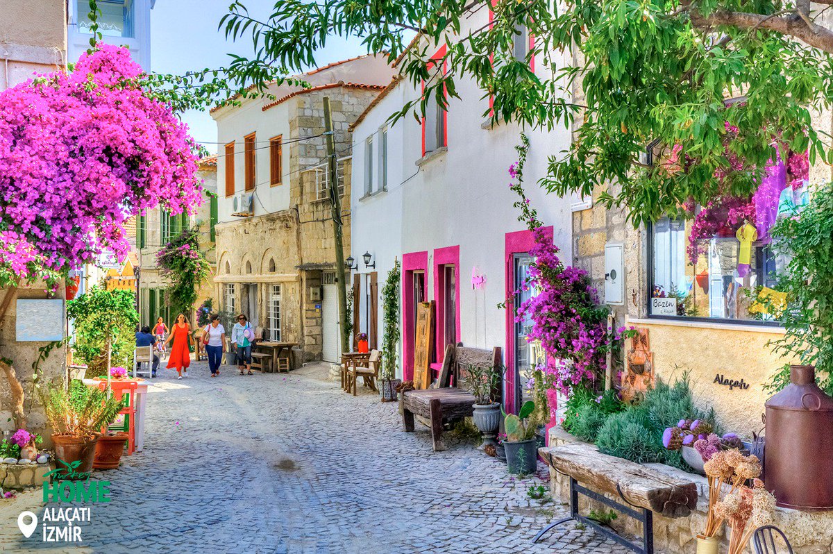 #SummerIsComing... Can't wait to smell the gum scent of colorful streets of #Alaçatı. 🌺