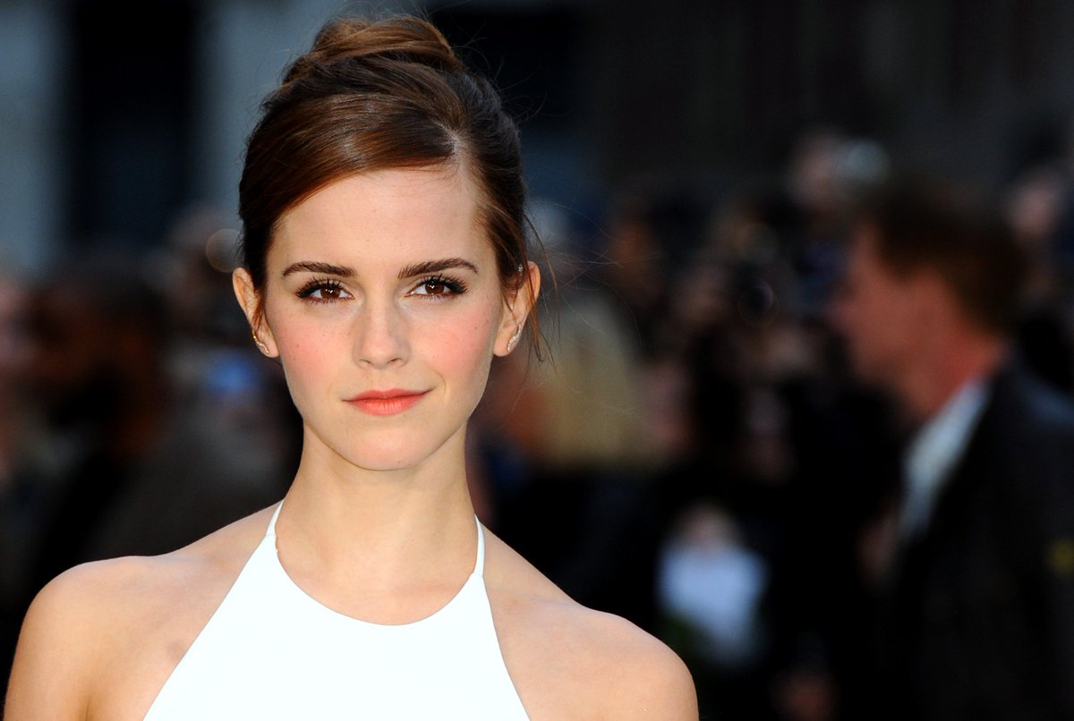 DermatudeUK's tweet photo. Happy Birthday to our English rose Emma Watson.
Flawless skin, flawless beauty. https://t.co/mnbM408RkI