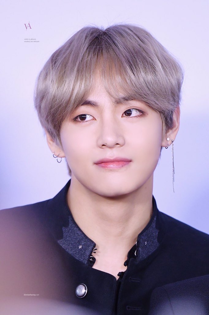 lovingtae23's tweet photo. 아 행복하다 태형 주세요 태형 ㅠ 아악 https://t.co/AcizwKtyFC