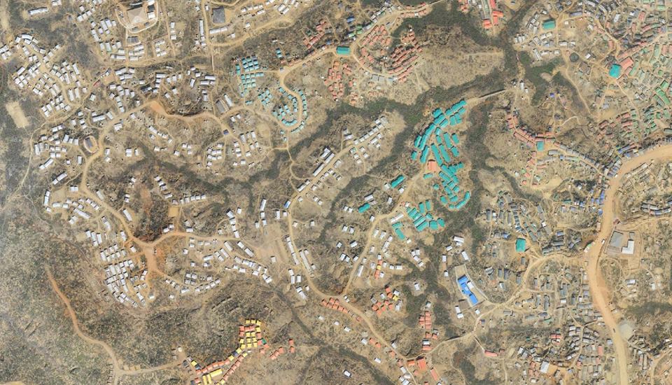 assocCartONG's tweet image. Big thanks to all @TheMissingMaps contributors for all the work done in the #Rohingya refugee camp in #Bangladesh 🙏 137,000 buildings mapped! The data is now used by @MSF and @Refugees for water &amp;amp; sanitation and medical projects. facebook.com/permalink.php?… Keep mapping! 👍