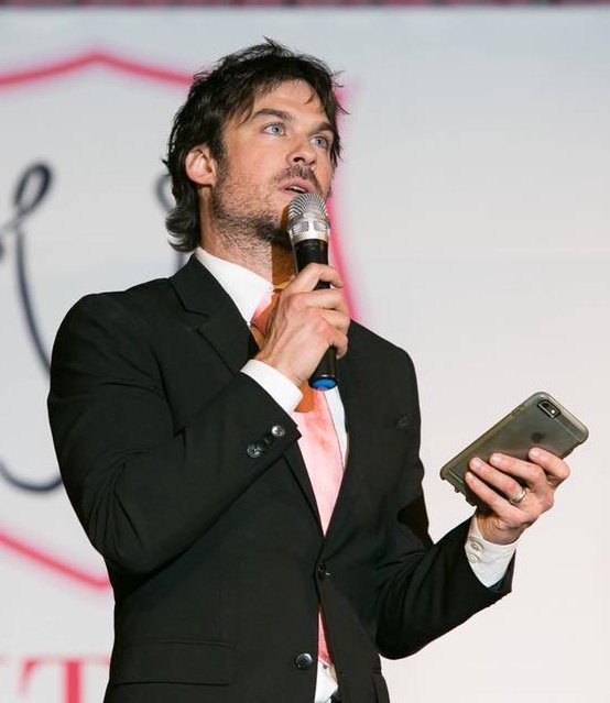 BorahaeVDongMin's tweet photo. My little Cupcake ๐ @iansomerhalder #muttstomodels #smile #cute #love #idol #Somerhalder #ISF https://t.co/wdtxlBsqbi