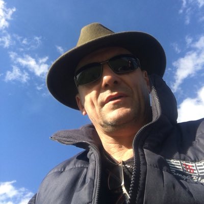 berdeil's tweet photo. #NouvellePhotoDeProfil https://t.co/2ImXJOiQVc