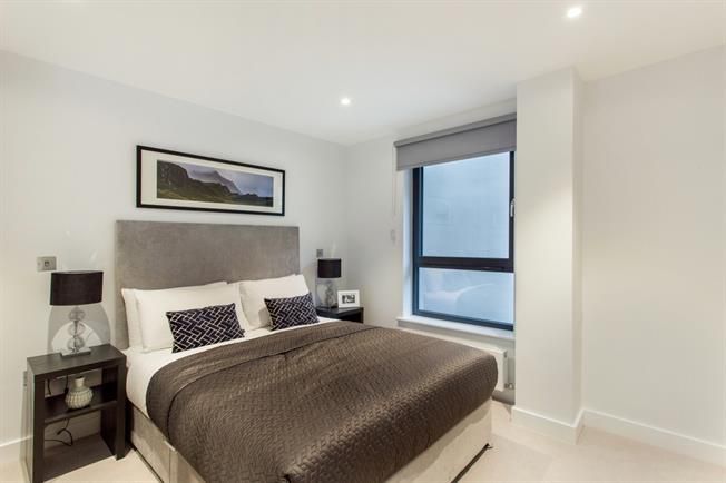 #FabulousFlats - 1 Bedroom Apartment, to rent Harrow, HA1
£1,375 per Calendar Month

Located in College Road Harrow 
1 🛏 1 🛁
0.2 miles (3 minutes walk) to Harrow on the Hill tube station  🚇
Quality kitchen
Veneered floors
Bicycle storage

socsi.in/fabulosflatsha…