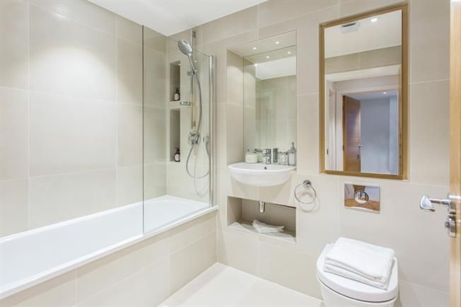 Hamptons Putney tweet media