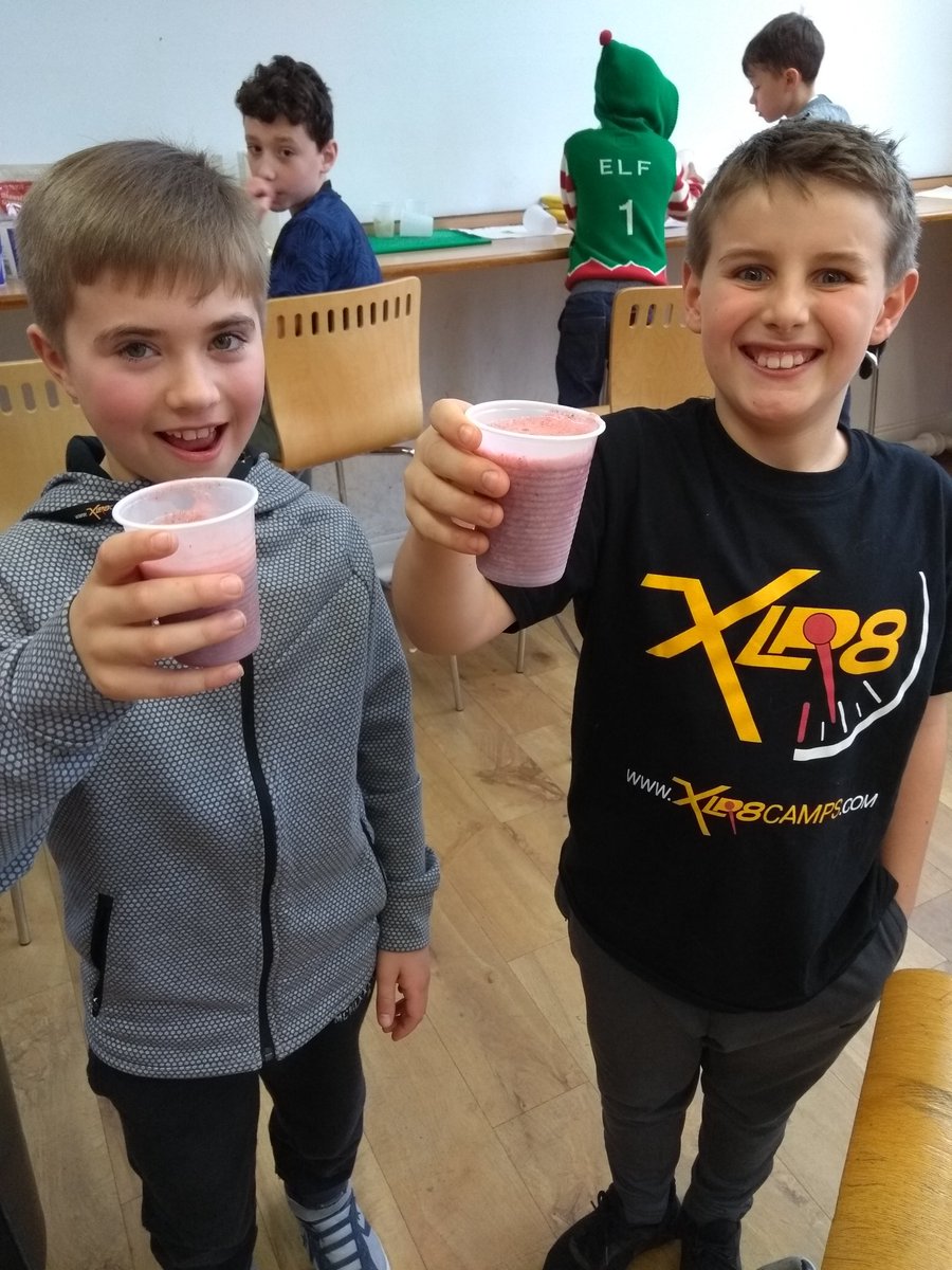 AmieRichards's tweet photo. We're all enjoying our smoothies at the #AlcesterGrammar @XLR8camps Healthy snacks all round! #healthy #halftermfun https://t.co/aFXAQvjVAz