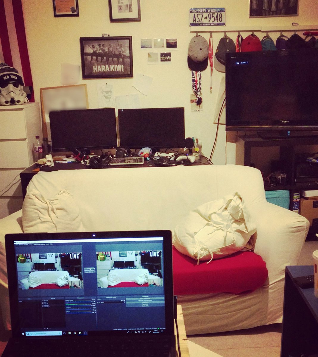 HaraKwitter's tweet photo. On se retrouve toute à l'heure pour le live les amis !
RDV à 18h00 sur la chaîne 😃 https://t.co/0ra1bDl9Vo