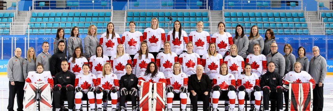 Gold medal game with these amazing girls!! Catch the game 1:10pm local time &amp; 11:10pm EST! Don't miss it!! 🇨🇦🏒🍁#squadgoals #Canada #Pyeongchang2018