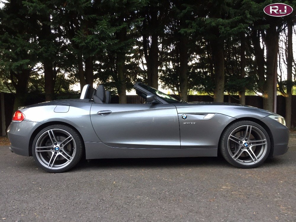 SupercarCat's tweet photo. ✨2010 #BMWZ4 Roadster ✨

✨ £311 p/m over 48 months with £5K deposit or £16,995 cash price ✨

✅ Only 49k miles!
✅ £4000 worth of extras
✅ Heated front seats
✅ 1owner

✨VISIT OUR WEBSITE✨
📞01256 763658

✨Finance available ✨
@UsedCars4SaleUK https://t.co/A2OhSjeVS1