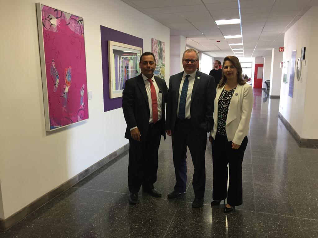 NIBScase's tweet photo. PhD. Robin Ritchie Vice President of NIBS makes his arrival at the Universidad del Istmo in Guatemala, we are already feeling the spirit of the competition! #NIBS2018 #SOYUNIS #Guatemala @UNISgt #NIBScasecompetition #caseresolution https://t.co/rg1T6cY590