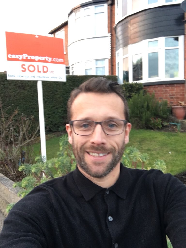 easyYorkshire's tweet photo. These 3 bed semis don’t hang around long in North Leeds . Check out our website and book your valuation appointment today https://t.co/jciZvy7XYt https://t.co/fIoJl37XlL