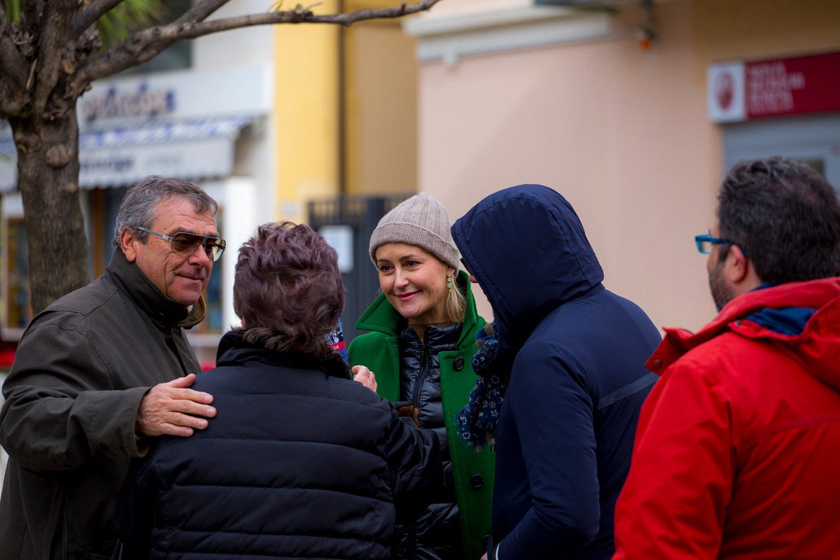 A #FortedeiMarmi tra la gente, per far capire che #ForzaItalia è l'unica scelta possibile il #4marzo. 

#TUscana #cambiamentodimassa #elezioni