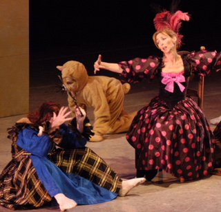 Don't miss out on the best seats for Cinderella!  Tickets are on sale now and moving fast for the April 13 and 14th show.  Call 225-766-8379, Ticketmaster or at the River Center box office ow.ly/aibj30ixgdg