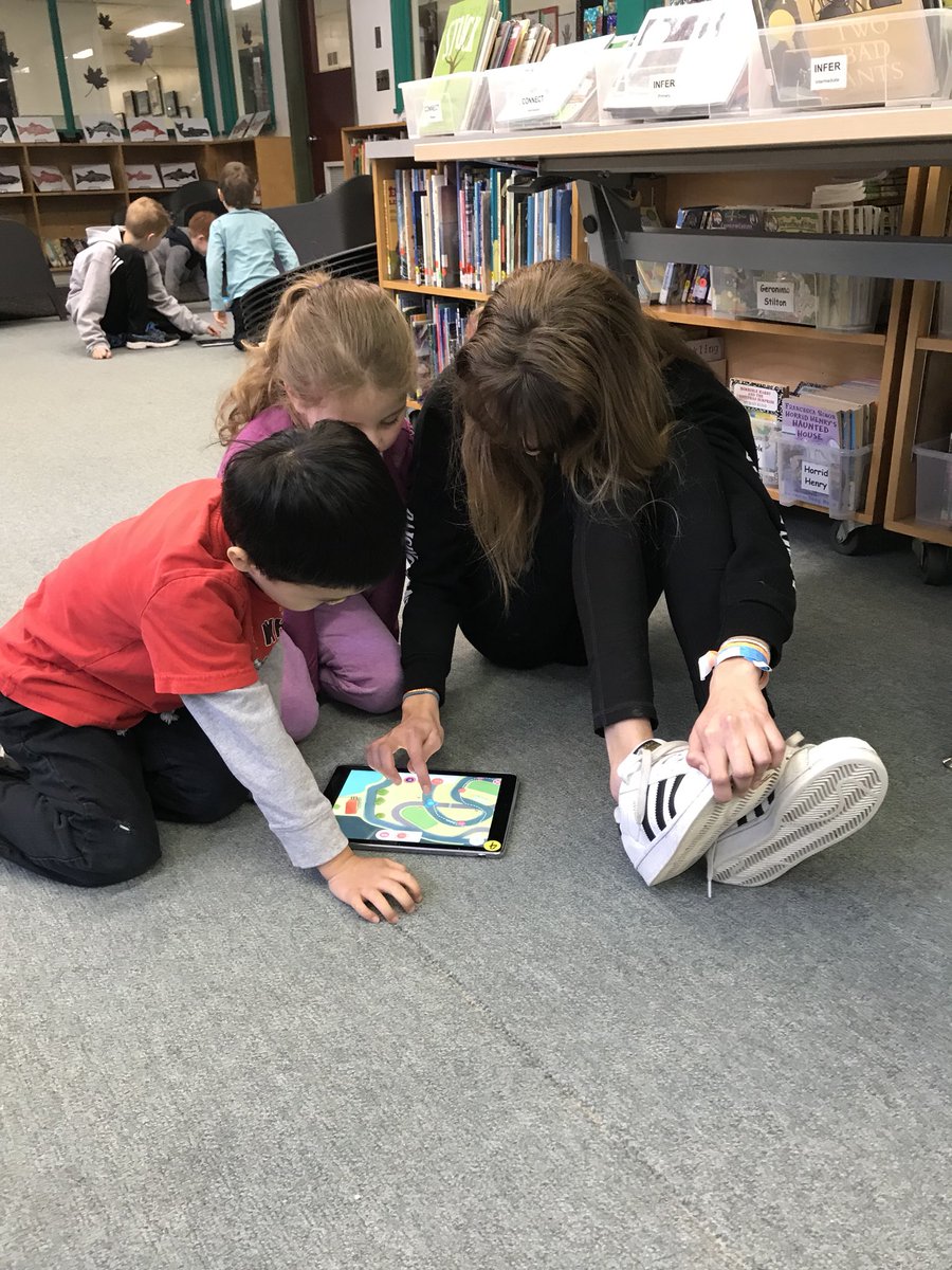 gleneagles_news's tweet image. So grateful to my Gr 6/7 ADST mentors and @kayakcari for supporting our KGs with #Coding and #dashbot #Mentorship