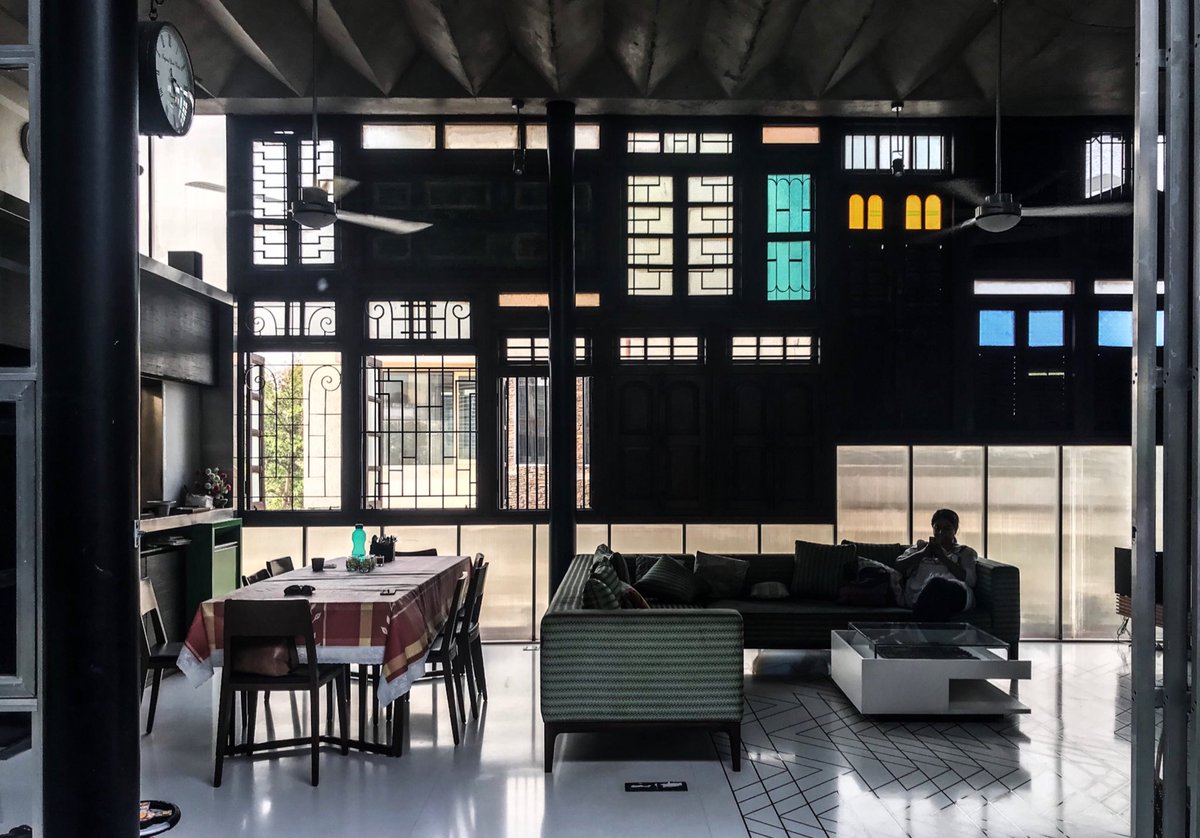 Piers_Taylor's tweet photo. A room. With some windows. https://t.co/3y8NVAnGgy