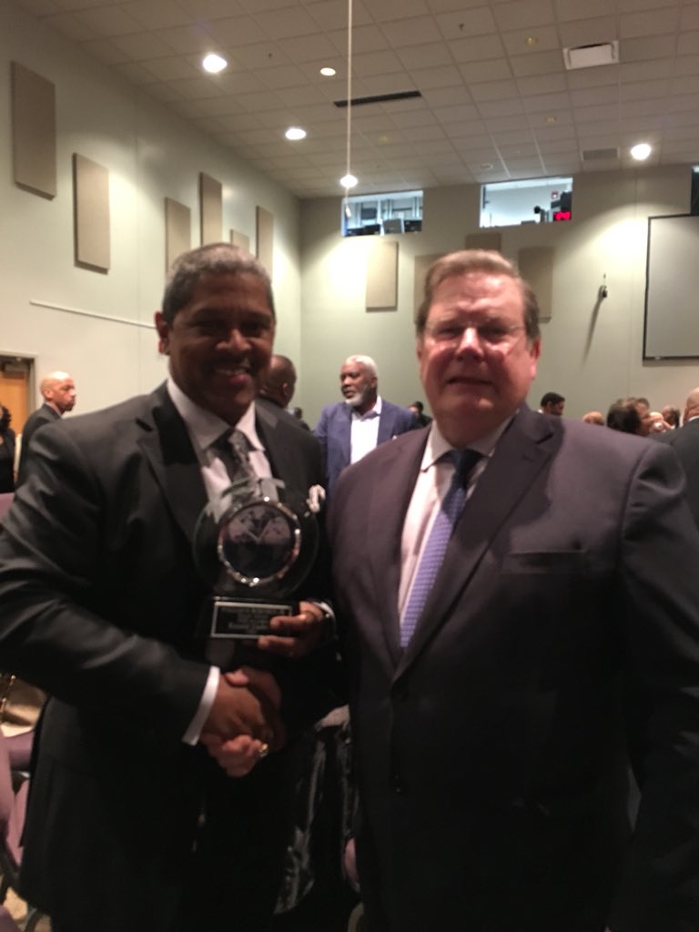 melindafaubel's tweet photo. .@RonnieDedman proudly accepting a social justice award for his and @ATT’s longtime support of the L.C. and Daisy Bates National Historic Landmark home at the 50th anniversary of the Christian Ministerial Alliance who is the caretaker of this historic home. #DaisyBates https://t.co/pNlfqiTvOb