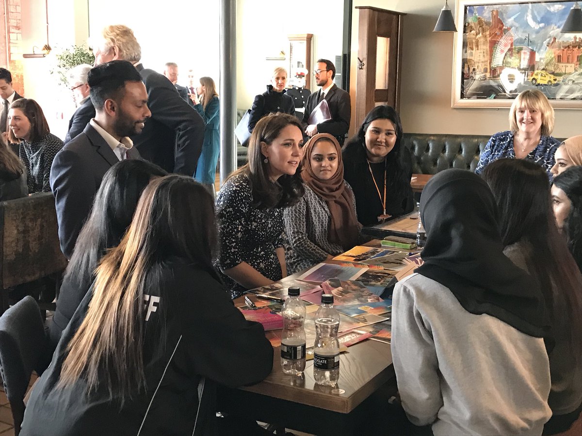 FireStationSun's tweet image. Just left the @EngineRoomSund where they met with youth and community organisation @YAV_Sunderland, @Sunderland2021’s team of young people Team 21, Independent record shop/cafe/arts Space @poprecsltd, community music hub @bunkeruk and young writing group @CuckooWriters