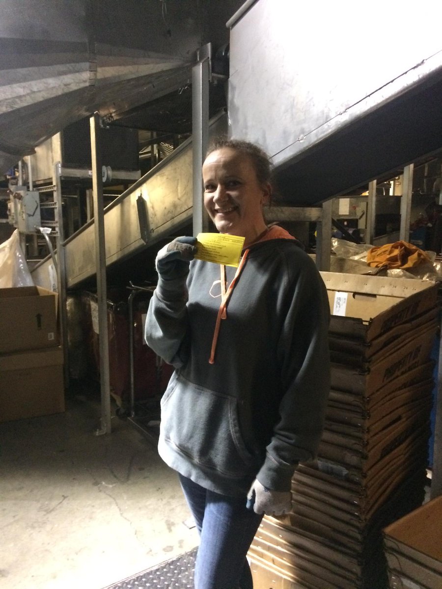 PrestonMessers1's tweet photo. Jess off the SLC night sort #CaughtSafely stacking totes out of the walk aisle. Thanks for keeping it clear for us! @DesertMTUPSers @ChadMeier3 @UTHub_BrianW https://t.co/ON83hiyJnZ