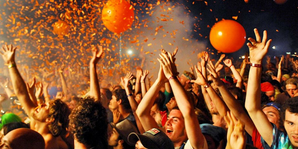 Raffldnl's tweet photo. Valt de #Pinkpop 2018 line up tegen? Doe dan mee met #Raffld en schrijf je in om epische experiences naar o.a. festivals in het buitenland te winnen. #doemee #win #festival https://t.co/JX6EW6Wo7b https://t.co/alDUGMlFyU
