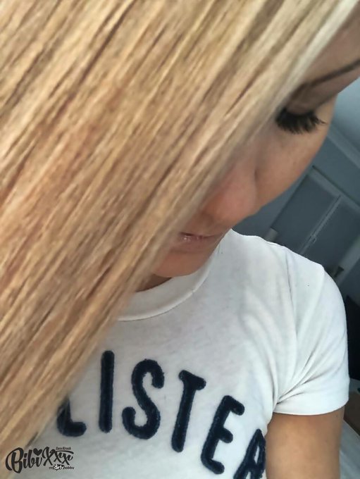 back to the roots... Alte... neue Farbe... #keineblondierungmehr #Naturhaarfarbe #blondegirl #mydirtyhobby<a href="/tag/keineblondierungmehr"class="tags">#keineblondierungmehr</a><a href="/tag/blondegirl"class="tags"><span>#blondegirl</span></a><a href="/tag/mydirtyhobby"class="tags"><span>#mydirtyhobby</span></a><a href="/tag/bibixxx"class="tags"><span>#bibixxx</span></a><a href="/tag/naturhaar"class="tags"><span>#naturhaar</span></a>
