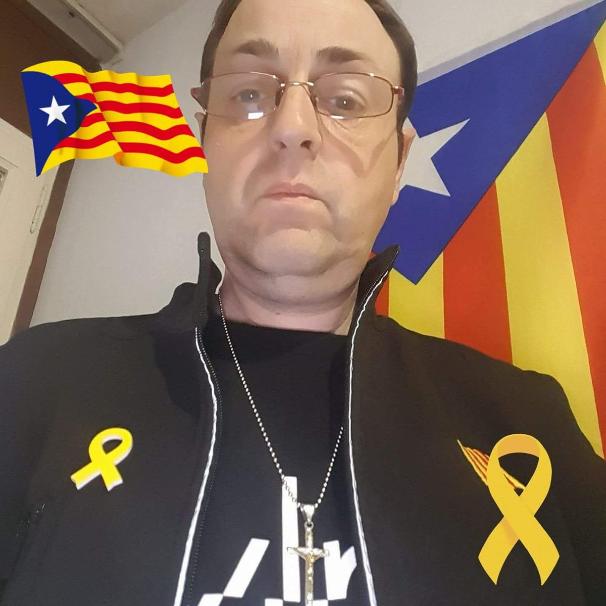 Carlos Tomas tweet media