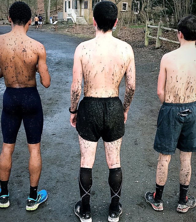 CHCXCTrack's tweet photo. 65 degrees means we took our 800 repeats outside to the trail. Who has the biggest back kick? 🤔 #RunLikeHill https://t.co/3nTR2nfVWB