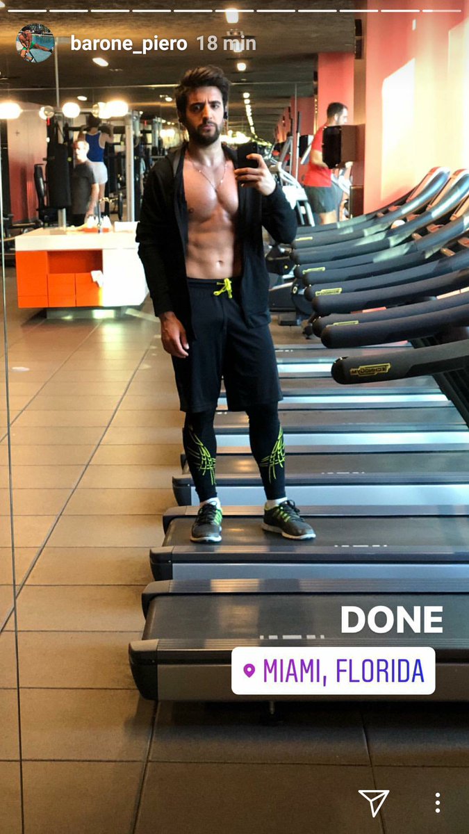 ilvolorpbrasil's tweet photo. O que dizer sobre isso? Nada. Realmente nada. @piero_barone ๐๐๐๐๐๐ #cadeofoco #queroserfitness #naotasendofacil #pierobarone #PieroBarone #fitness #academia https://t.co/HqqNIubgtw